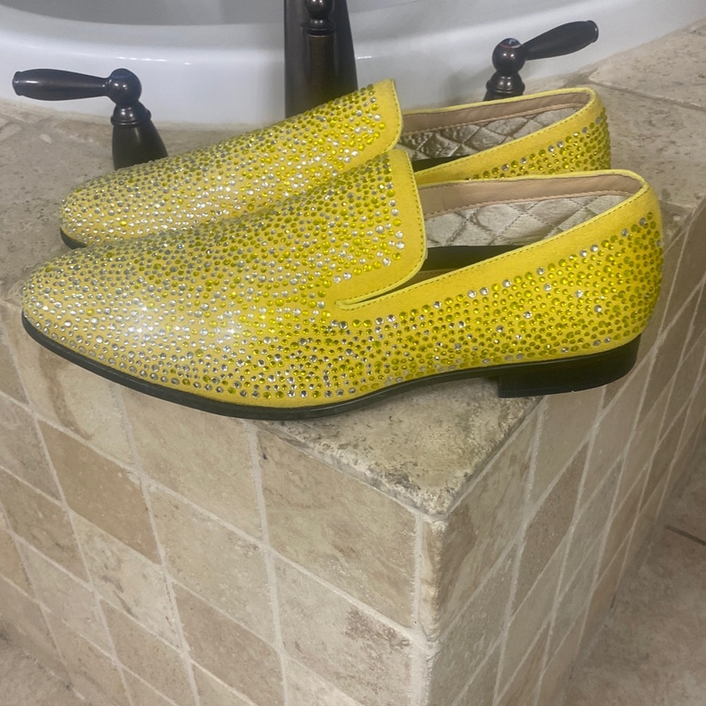 Stylish Bolano diamond encrusted dress shoes